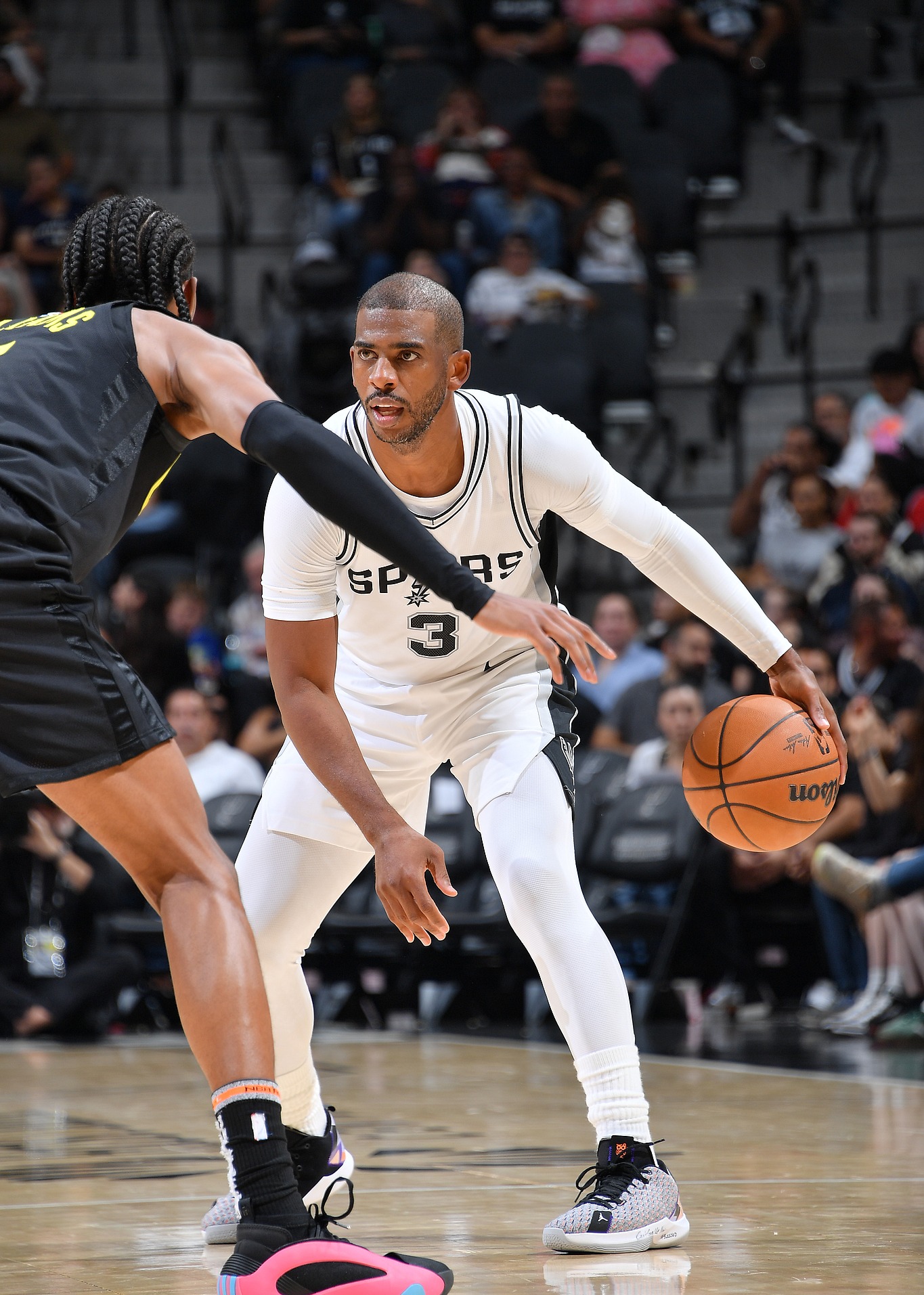 雷竞技在线登录 -关于圣安东尼奥马刺内部会议纪要流出——关键时刻篮板制胜,国王杯使命明确,年轻球员得到机会的信息